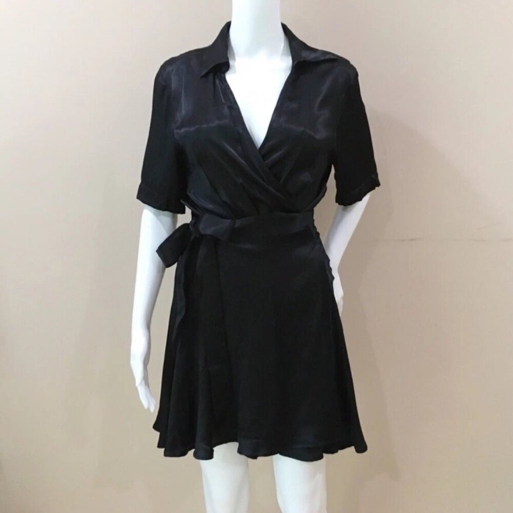 Zara Mini Dress Women’s M wrap satin effect black Elegant Timeless Modern new